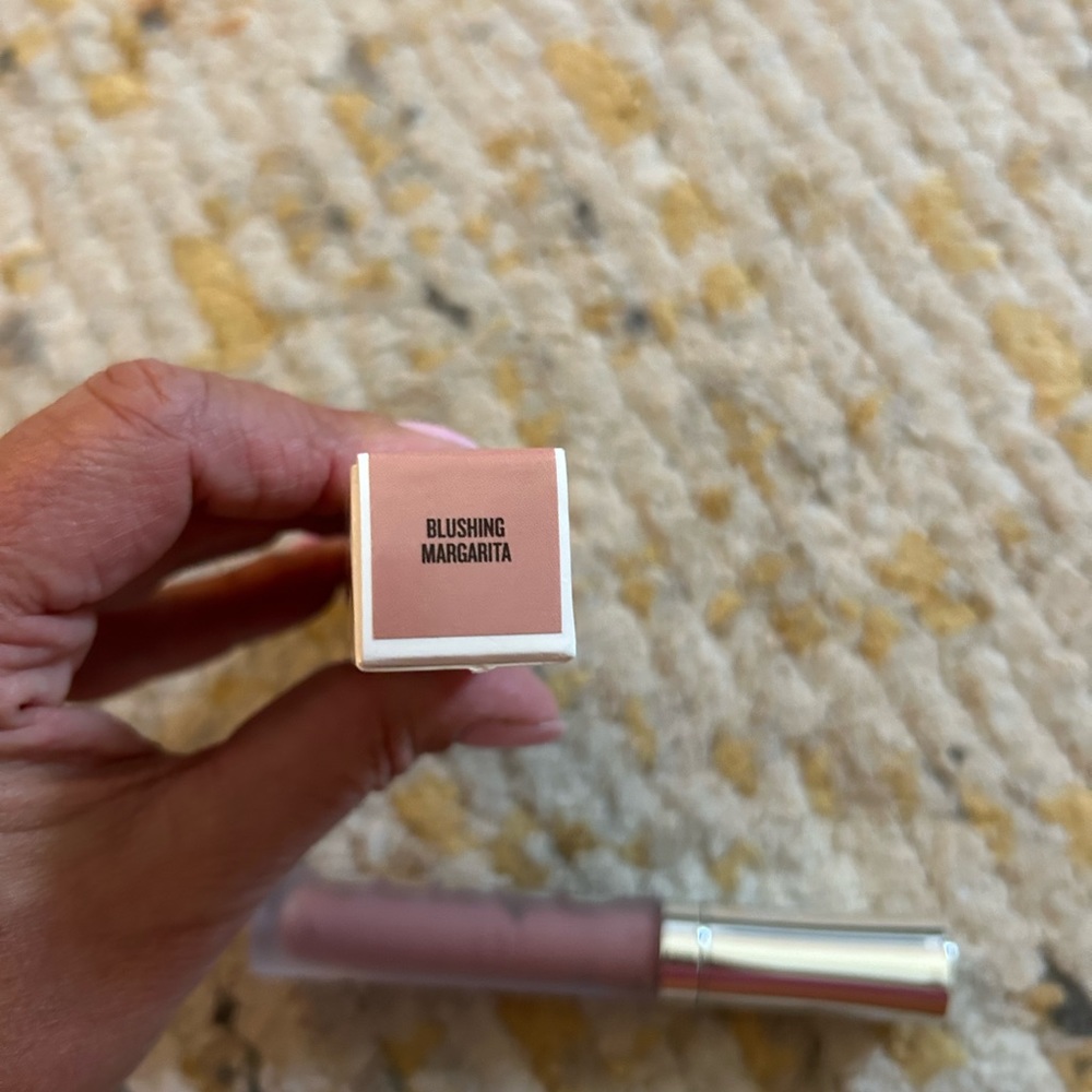 Buxom Full-On Plumping Lip Cream Blushing Margarita. Natural nude. - Picture 5 of 6